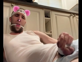 Slutty gay amateur serves fag refreshments