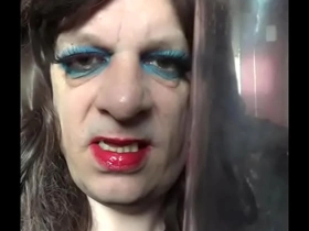 Cross-dressing bisexual gay Mark Wrights first scene of piss drinking