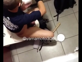 Japanese gay toilet handjob scene is very hot