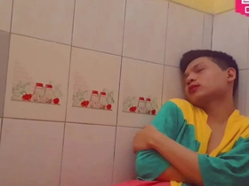 Steamy solo scene with Hansel Thio, a young and very horny guy.