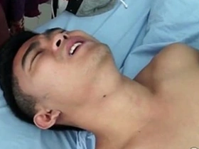 Gay threesome with Asian twinks and bareback sex