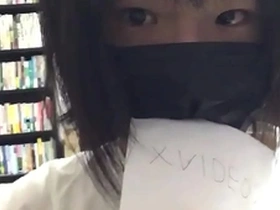 Video of Japanese origin is authentic.