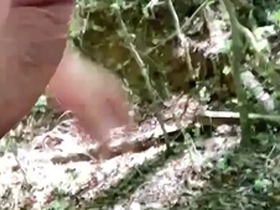 Hiking and jerking off: A steamy solo adventure